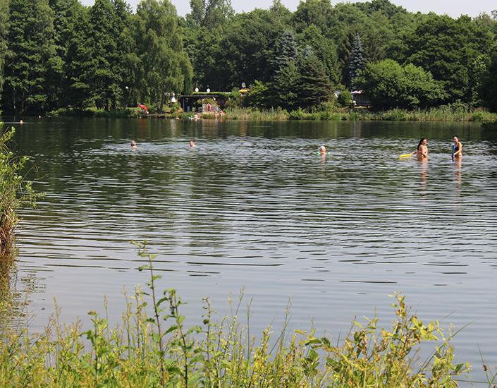 Ferienpark Tannenbruchsee Neustadt am Rubenberge Exterior photo